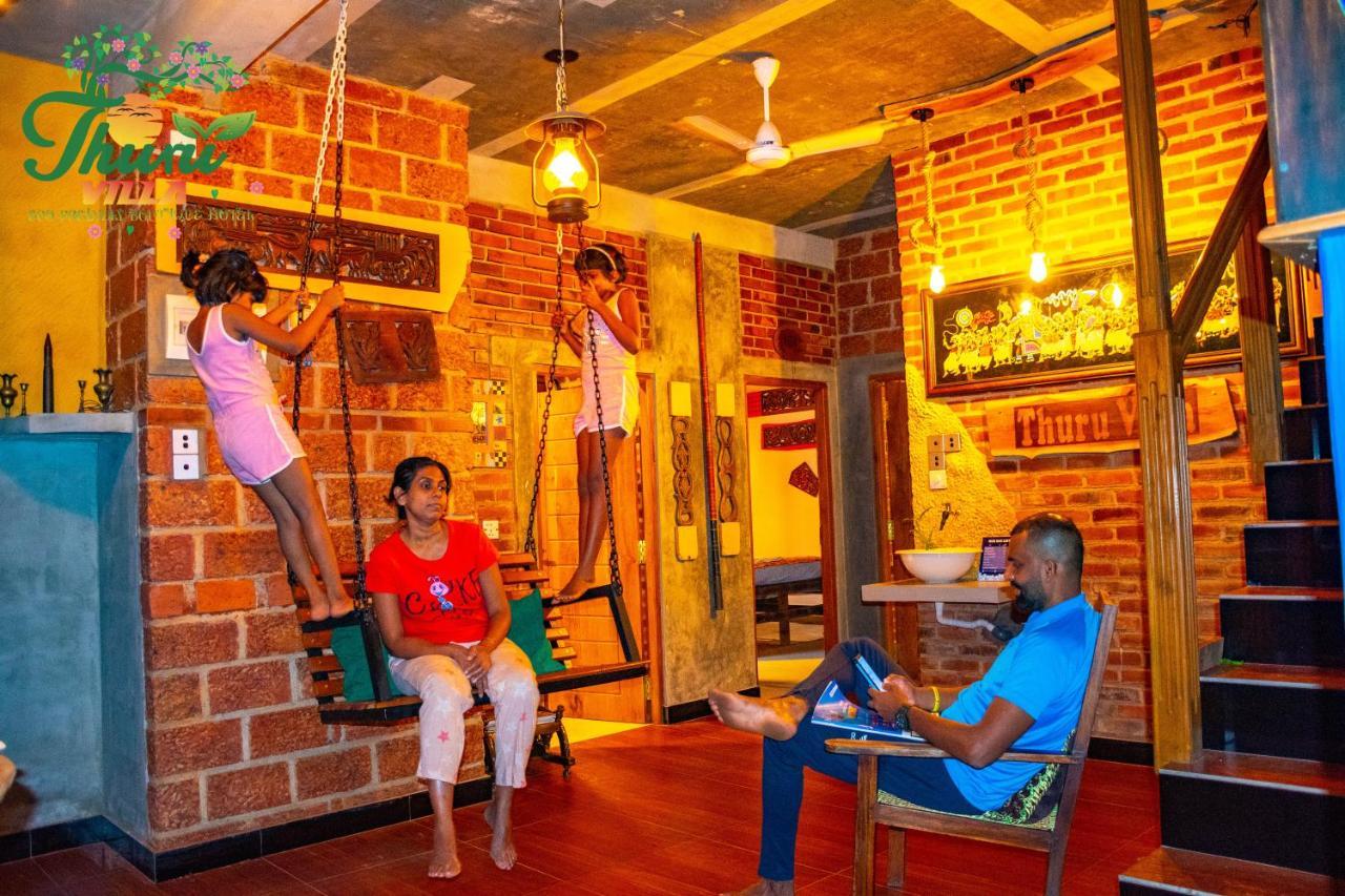 Thuru Villa Katunayaka Bagian luar foto